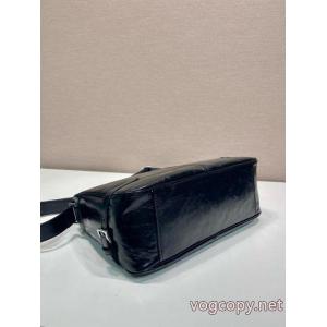  バッグブランド レプリカセレブ風  人気アイテムも同時にチェック 豊富なカラー展開PRADA.