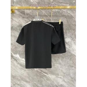 最高に人気商品! オフィスにも デザイン性の高いセットPRADAスーパー コピー 安心