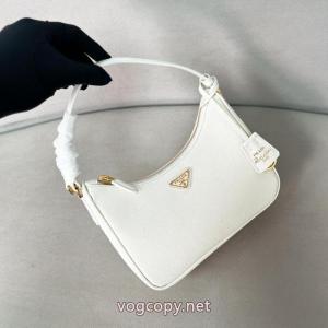 履き心地もいい 高級素材 おしゃれな美品PRADA    バッグコピー 品 販売.