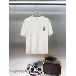 大好評アイテム 映え度MAX 超目玉新作PRADA半袖Tシャツブランドコピー