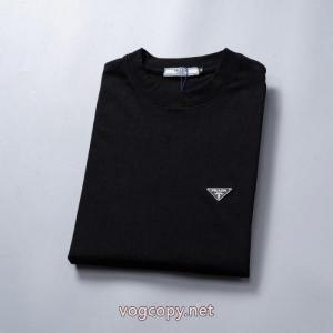 PRADA半袖Tシャツお洒落新作 最安値激しい争奪戦 限定品も！ブランド スニーカー 激安