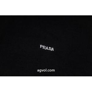 大絶賛の履き心地! 超優秀 肌触りがとても良い半袖Tシャツプラダ偽物 通販 