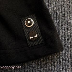 半袖TシャツPRADAブランド コピー 販売店顧客優待セール 新作限定上品な 大人の余裕が漂う