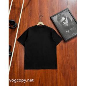 期間限定SALE 肌触りの良い着心地抜群新作 人気アイテムが勢ぞろい半袖Tシャツ 2026スーパーコピーPRADA