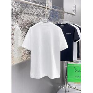 PRADAブランド 品 コピー半袖Tシャツ人気定番新作 今季トレンド 高級感演出