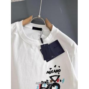 半袖Tシャツ雑誌掲載 国内発 定番人気 新作限定大人でエレPRADAブランド コピー 着払い