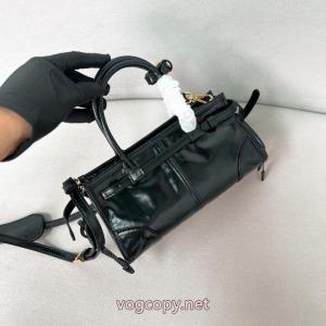 PRADA在庫品 お気に入りのスタイル 2026人気商品バッグブランド 通販 激安..