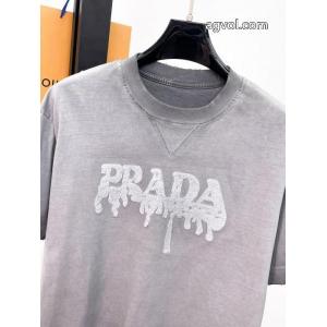 Tシャツプラダブランド 偽物 激安 通販最安値！  お手頃価格でGET 高級感ある大人の.