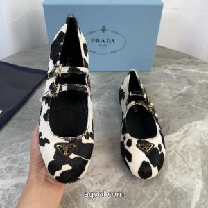  スニーカーお買い得お得 爆発的人気オシャレ度がアップ 爽やかマルチブランド コピー 販売プラダ.
