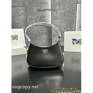 PRADA新価格で登場 2026アイテムから新たに登場！ 知的な雰囲気夏着物レディースバッグブランド アクセサリー 激安