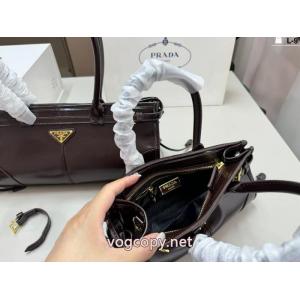 バッグ新作入荷2026 話題沸騰中  夏季超人気コピー 商品 販売PRADA