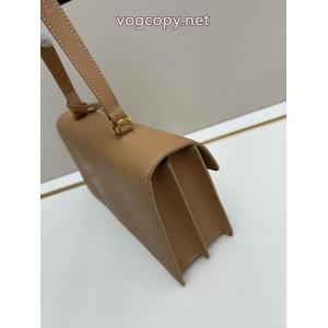 バッグ洗練された魅力が光る Newアイテム ファッション 人気PRADAブランド フェイク.