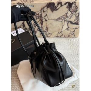 ブランド コピー 品バッグ爆発的な人気 使い勝手の良いトレンド 超カッコイイPRADA