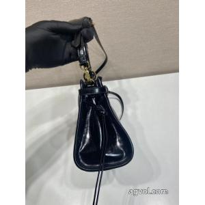 プラダコピー 通販バッグおすすめアイテム 魅力ファッション 魅力を放つ.