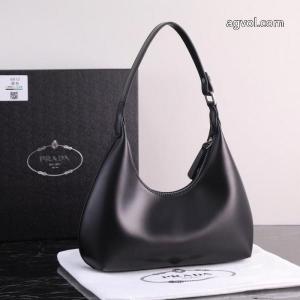 PRADAスーパー コピー 品バッグ海外直送 ストリート系 新価格で登場..