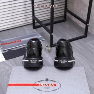 毎日でも使える人気商品 落ち着いた感覚 先行入荷スニーカースーパー コピー 安心PRADA