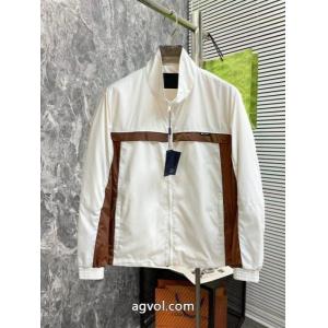 ジャケット偽 ブランドPRADA限定デザイン プレゼントにもピッタリ ファッションの最先端！