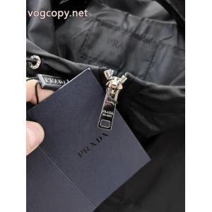 prada/プラダ2026秋モデルポップアップコーナー新作カジュアルファッションジャケット
