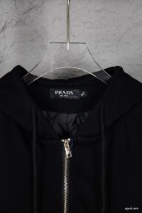 ブランド アクセサリー 激安コート清潔感溢れる25ss洗練デザインPRADA