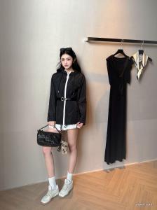 PRADAコートスーパー コピー 販売欲しい可愛く新鮮今季は色を使った注目新品