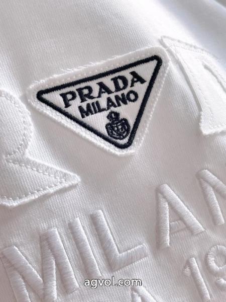 pradaクラシックVチップ+カスタム三角標工芸半袖Tシャツ男女同型 5 