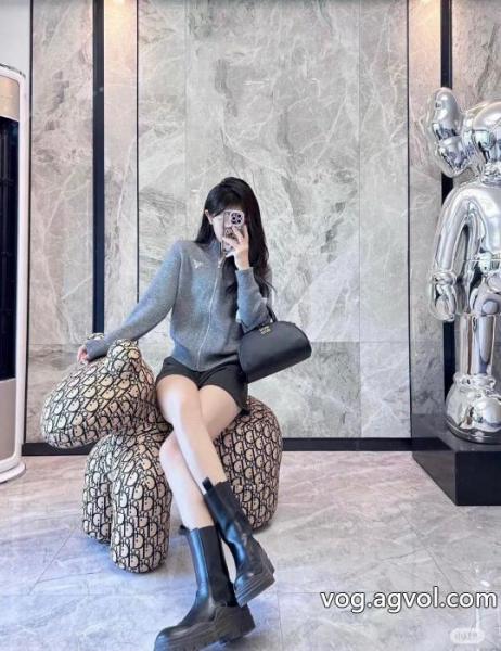PRADAニット長袖ジャケットセーターコート 0 