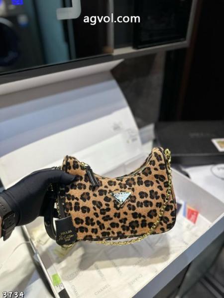 プラダ今年もトレンド数量限定奇跡の入荷ブランド コピー  レディース女士バッグ 5 