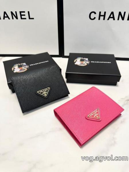 prada上質なクロス柄牛革のおしゃれ財布 0 