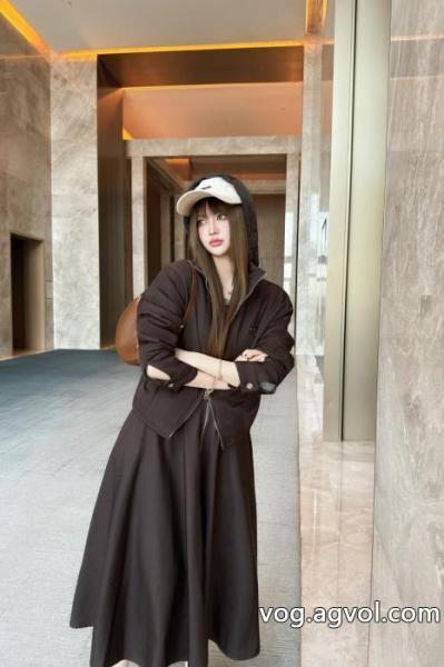 PRADA激安 通販 専門店限定特大セール 新作人気 秋冬のトレンドセット 0 