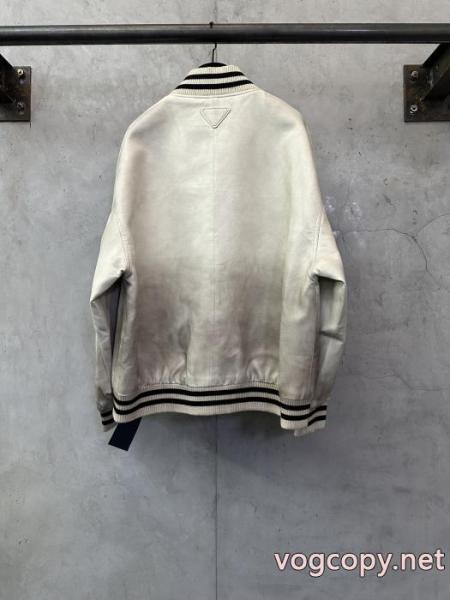 ジャケット偽物 ブランド ショップ大人感漂う秋冬新作 最終価格 秋冬トレンドPRADA 4