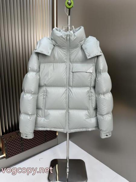 PRADAスーパー コピー ブランド 専門店マストアイテム新入荷 最終数量限り! 機能的なアイテムダウンジャケット 1