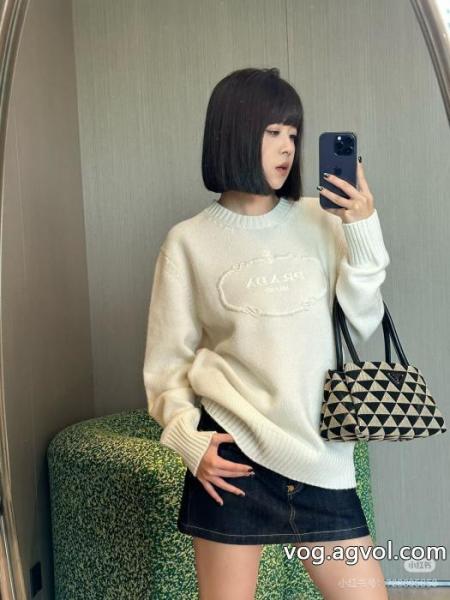 PRADA秋冬トレンド先取り 2025激安セール最高峰 国内完売コピー 品 ブランドセーター 0 