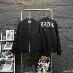Prada新型三角標識リベットファスナーコート男女同型
