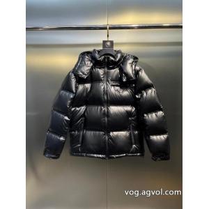 PRADA偽 ブランド注目なアイテム お洒落さんの愛用率が高い 激安上品ダウンジャケット