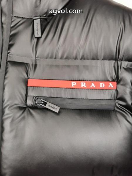 限定セール スタイリッシュな印象 防寒性に優れたダウンジャケットコピー ブランド 販売PRADA 3