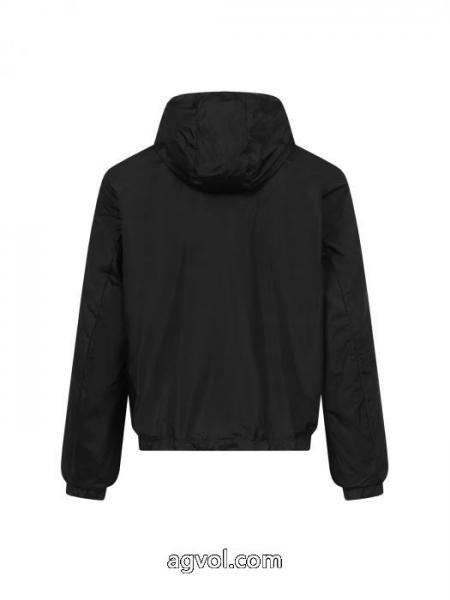 プラダ限定生産品 高級感の漂う逸品 素敵デザイン未入荷ブランドジャケット偽 ブランド 1
