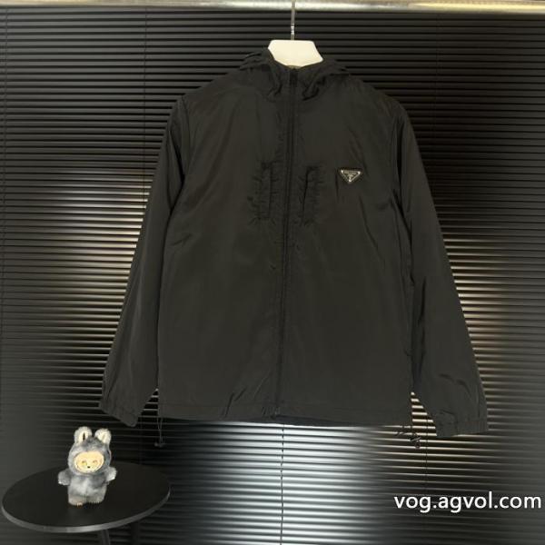 ファッション新作 収納力抜群 高級感を演出ブランド コピー 専門店コートプラダ 0 