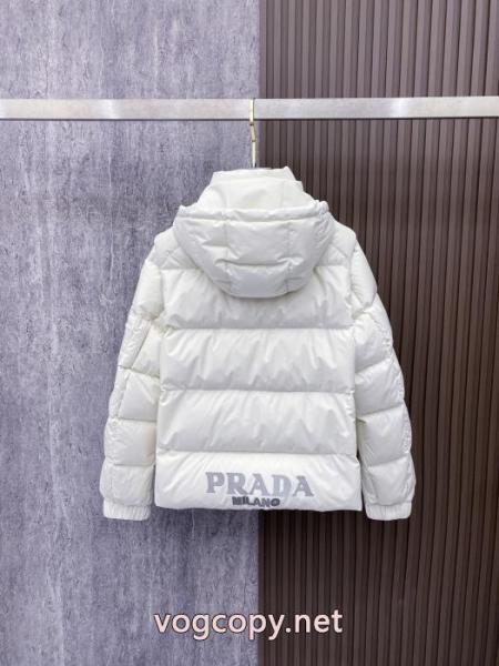 上品スタイル 着心地良く オススメ商品ブランド 偽物 激安 通販PRADAダウンジャケット 2