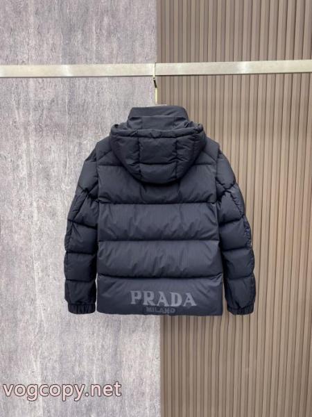 上品スタイル 着心地良く オススメ商品ブランド 偽物 激安 通販PRADAダウンジャケット 3
