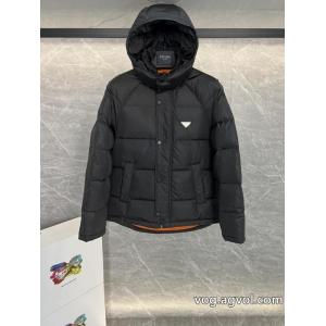 安心の追跡案内 発表の新作モデル 専門店ブランド コピー バックダウンジャケットPRADA
