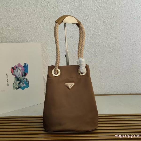 スーパー コピー ブランド 専門店PRADA バッグお早めに 安定感があり スタイリッシュな印象. 0