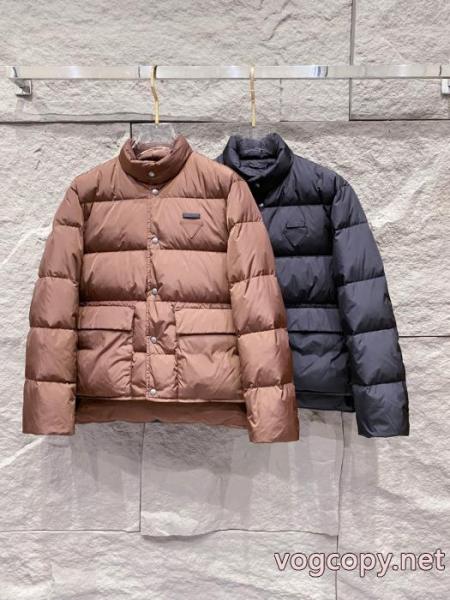 ブランド スニーカー 激安人気商品 ファッション感満載! 定番人気商品PRADAダウンジャケット 2