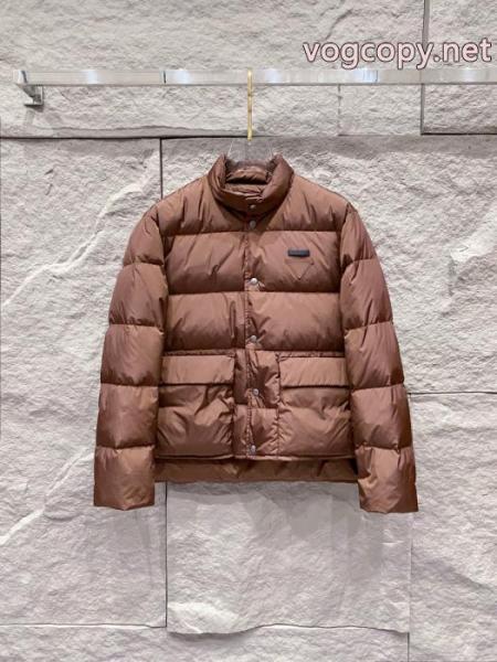 ブランド スニーカー 激安人気商品 ファッション感満載! 定番人気商品PRADAダウンジャケット 3