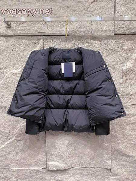 ブランド スニーカー 激安人気商品 ファッション感満載! 定番人気商品PRADAダウンジャケット 6
