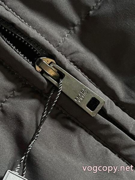 大絶賛！  人気急上昇 上品な落ち感ある激安 ブランド 通販    ダウンジャケットPRADA. 5 