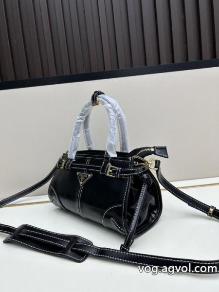 ブランド コピー 優良店        バッグプラダ最新版おすすめ商品 控えめにしてヘルシーな印象 赤字価格.. 0 