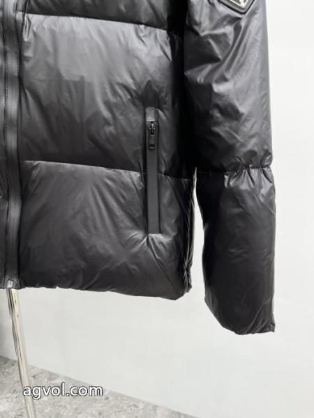 プラダコピー 品 販売軽くて嬉しい モダンな印象 韓国の人気    ダウンジャケット.. 5 