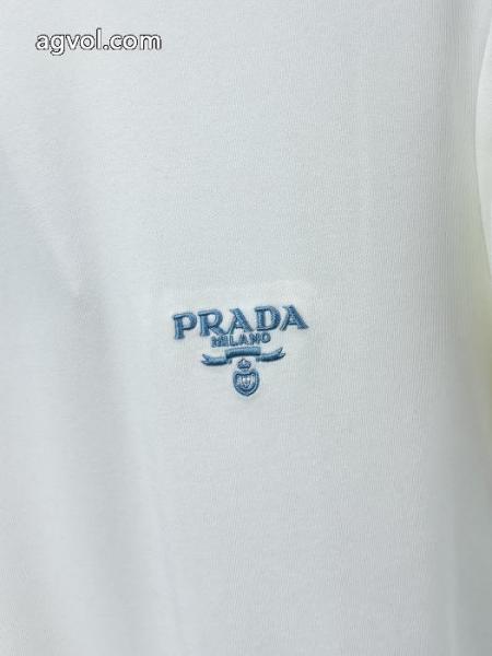 国内即発送込 今年人気定番 大人っぽい雰囲気PRADAブランド 偽物 通販パーカー. 5 