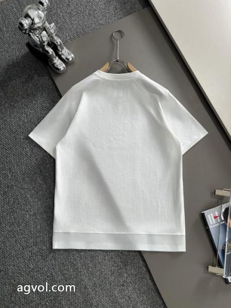 プラダブランド 偽物 激安 通販Tシャツ2026新作セール 高品質  最強の定番コーデ 5 