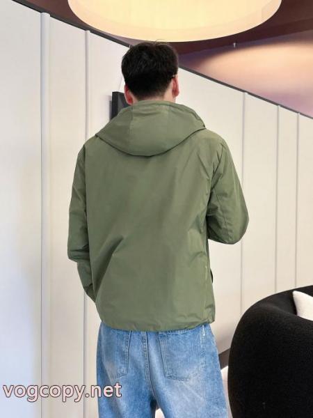 嬉しいポイント 激安大特価定番人気 新作追加!PRADAジャケットスーパー コピー 通販 3